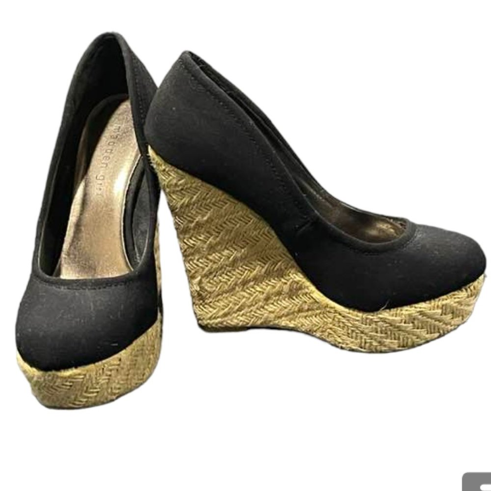 Madden Girl Wedges Black Chunky Shoes Espadrilles - Fabric Material - size 8.5
